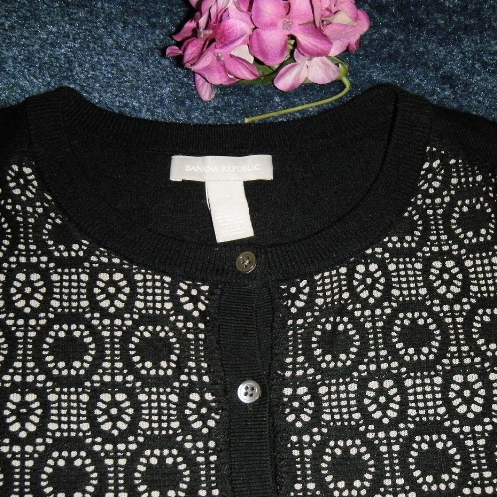 Banana Republic knit lace Wool blend cardigan M